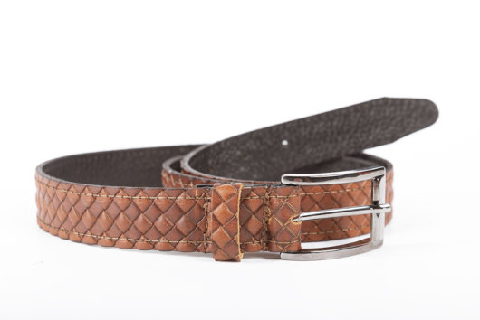 STRAW EFFECT LEATHER BELT IN TAN