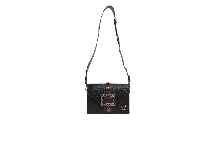 LIMITED EDITION CLUTCH BAG IN BLACK