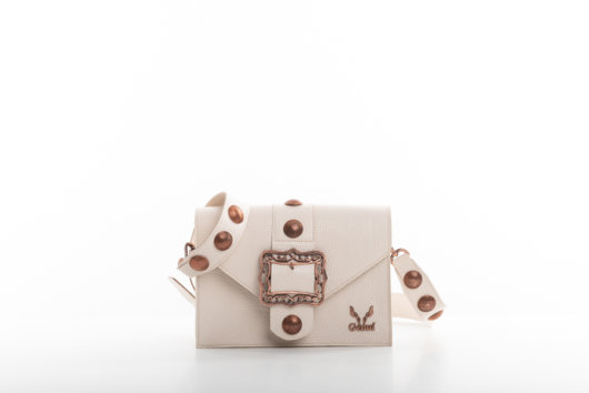 LIMITED EDITION CLUTCH BAG IN CREAM