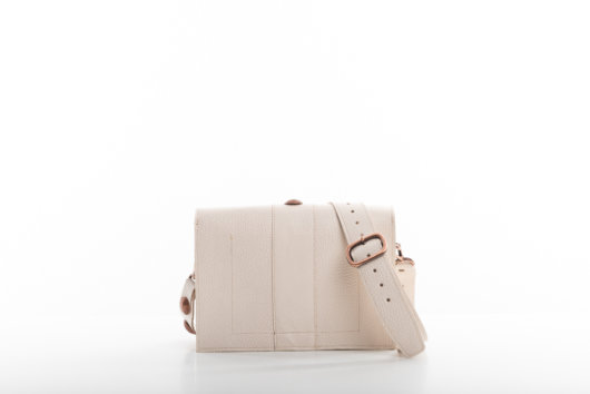 LIMITED EDITION CLUTCH BAG IN CREAM