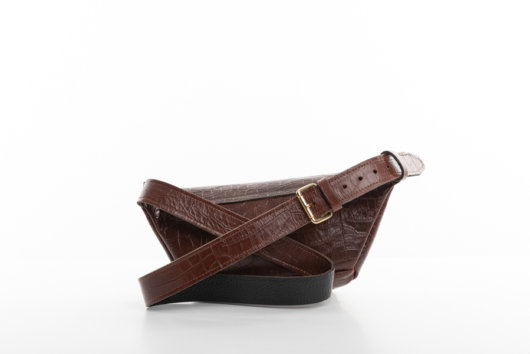 BELT BAG WITH FLAP IN BROWN