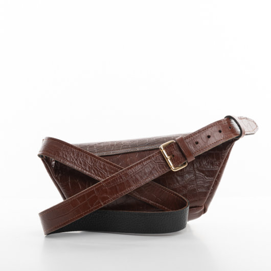 BELT BAG WITH FLAP IN BROWN