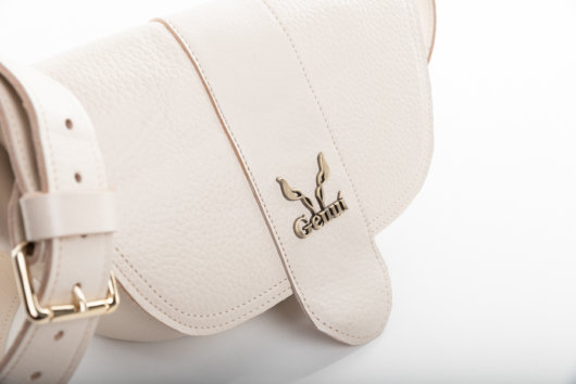 BELT BAG WITH FLAP IN CREAM