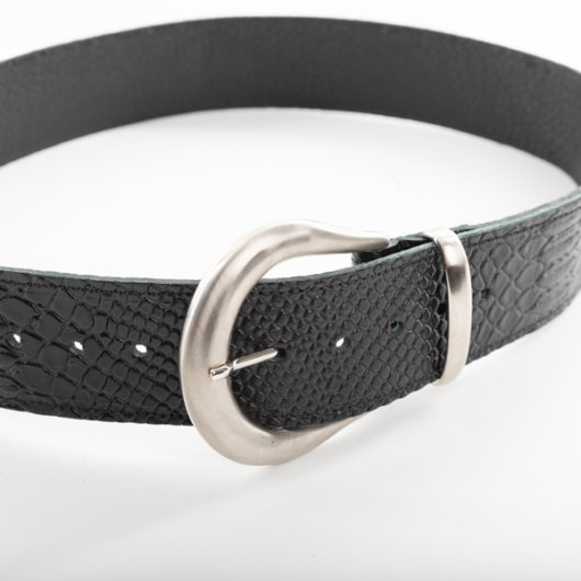 VINTAGE BUCKLE LEATHER BELT IN BLACK