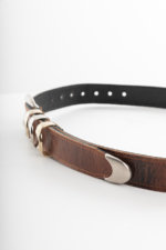 PULL UP LEATHER BELT WITH 3 METAL LOOPS IN BROWN