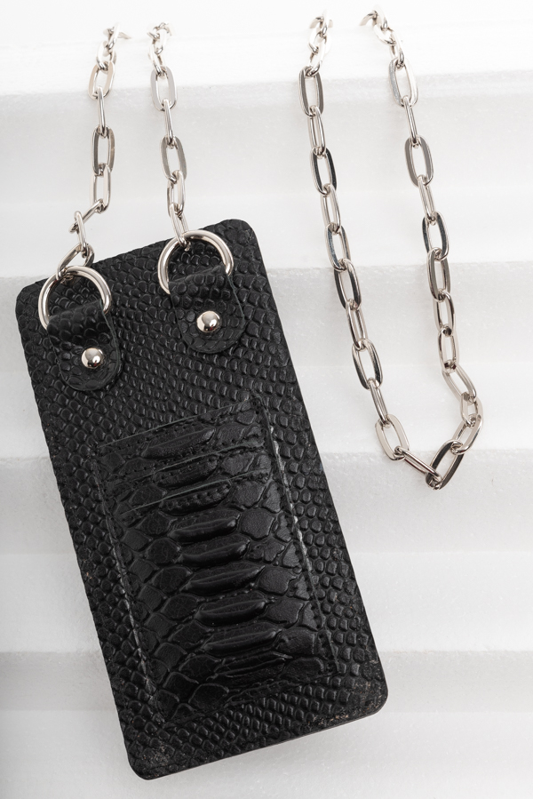 BLACK NECK POUCH