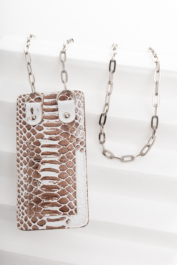 WHITE NECK POUCH