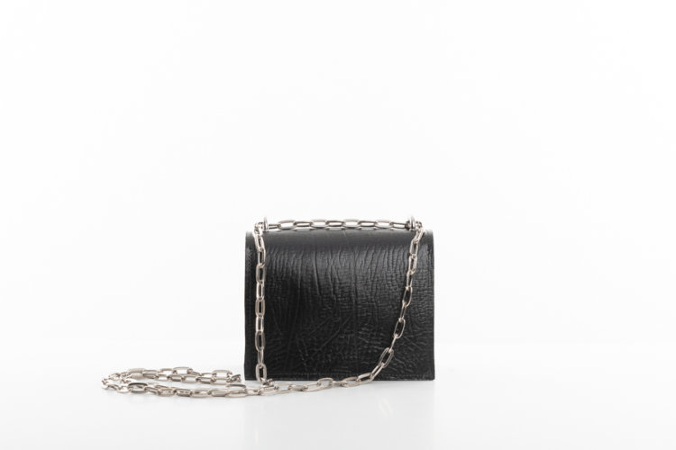 SHOULDER BAG IN BLACK