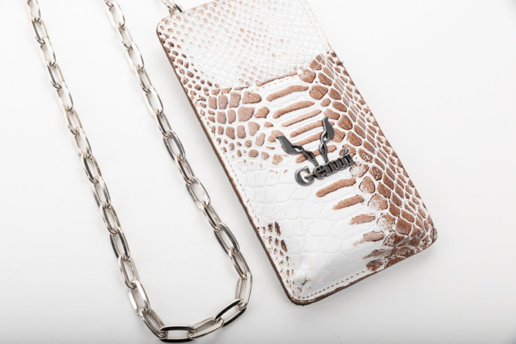 WHITE NECK POUCH
