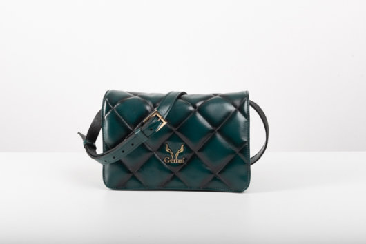 QUILTED SHOULDER BAG IN DARK GREEN