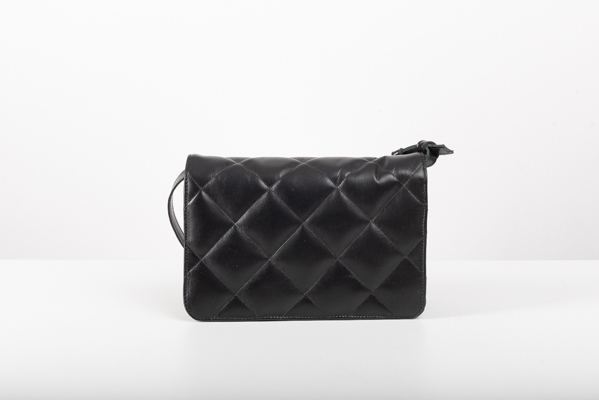QUILTED SHOULDER BAG IN BLACK