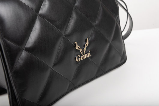 QUILTED SHOULDER BAG IN BLACK