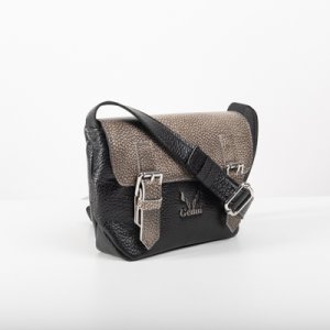 FLAP CROSSBODY BAG IN BLACK - GREY