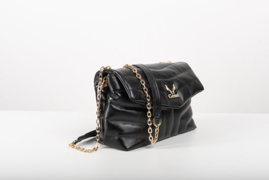 BLACK QUILTED SHOULDER BAG WITH CHAIN