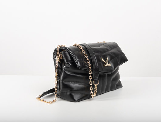 BLACK QUILTED SHOULDER BAG WITH CHAIN