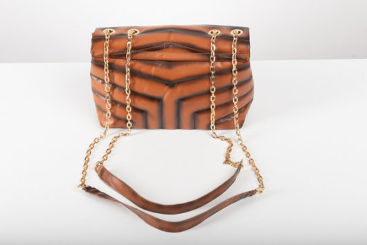 TAN QUILTED SHOULDER BAG WITH CHAIN