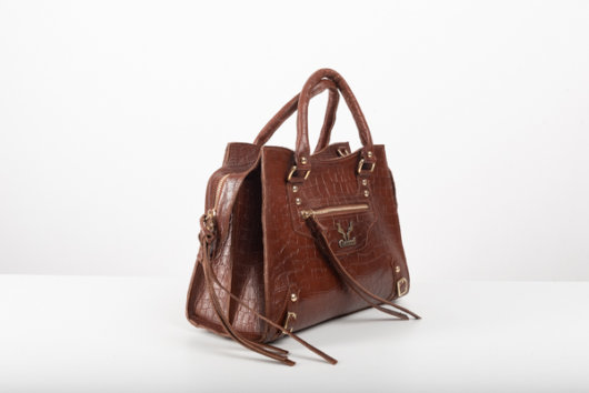 LEATHER SHOULDER BAG IN BROWN