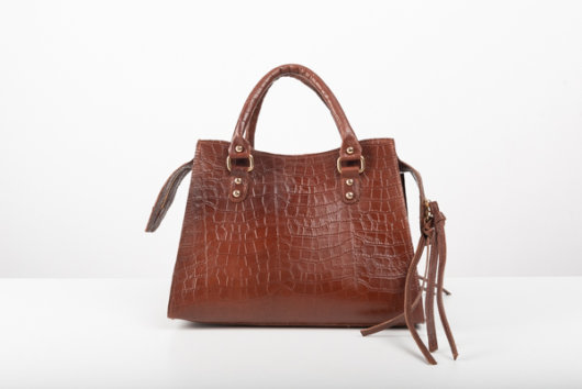 LEATHER SHOULDER BAG IN BROWN