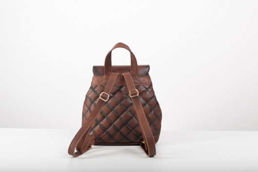 QUILTED BACKPACK IN BROWN