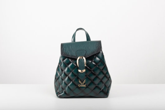 QUILTED BACKPACK IN DARK GREEN