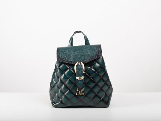 QUILTED BACKPACK IN DARK GREEN