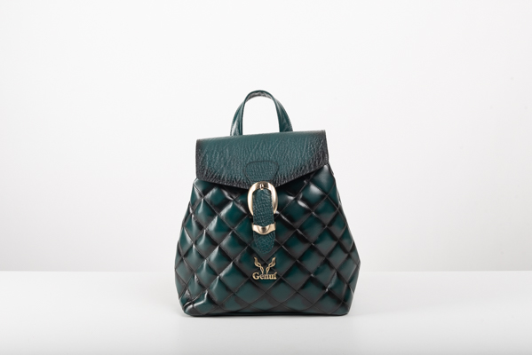 QUILTED BACKPACK IN DARK GREEN