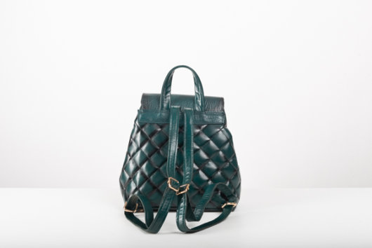 QUILTED BACKPACK IN DARK GREEN