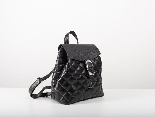 QUILTED BACKPACK IN BLACK