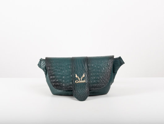 BELT BAG WITH FLAP IN DARK GREEN