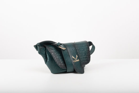 BELT BAG WITH FLAP IN DARK GREEN