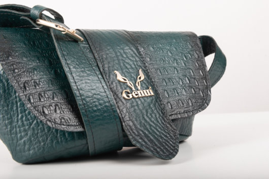 BELT BAG WITH FLAP IN DARK GREEN