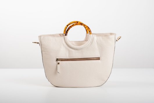 LEATHER FAN BAG IN CREAM