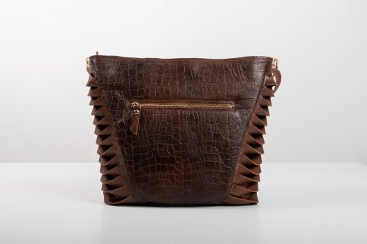 LEATHER SHOULDER BAG IN BROWN