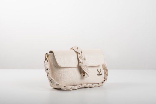 BRAIDED LEATHER BAG WITH FLAP IN CREAM