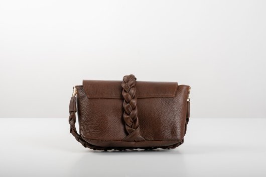 BRAIDED LEATHER BAG WITH FLAP IN BROWN