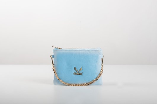 2 IN 1 CLUTCH BAG IN LIGHT BLUE