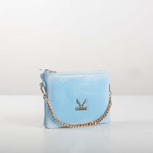 2 IN 1 CLUTCH BAG IN LIGHT BLUE