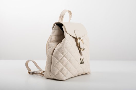 QUILTED BACKPACK IN CREAM