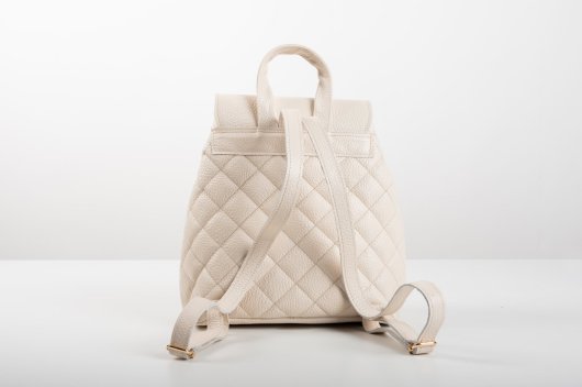 QUILTED BACKPACK IN CREAM