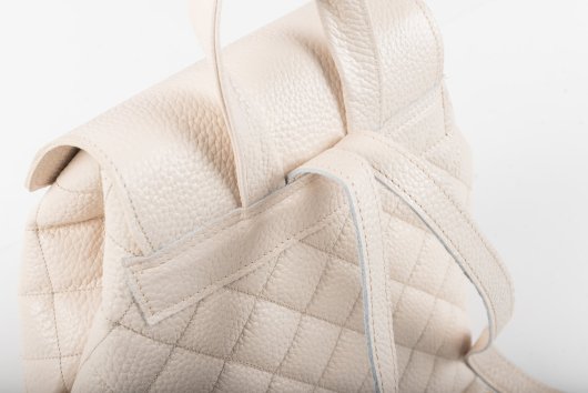 QUILTED BACKPACK IN CREAM