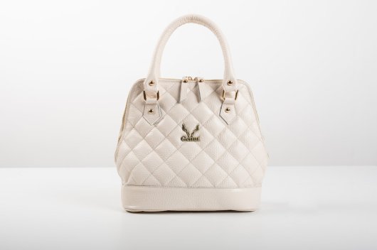 LEATHER QUILTED HANDBAG IN CREAM