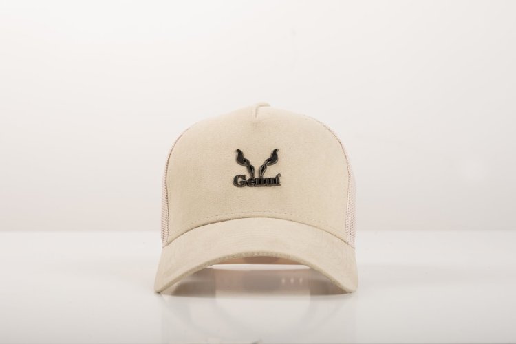 JOCKEY CAP IN BEIGE