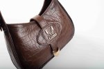LEATHER SHOULDER BAG IN BROWN