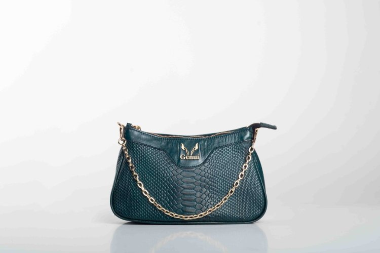 LEATHER SHOULDER BAG WITH CHAIN IN DARK GREEN