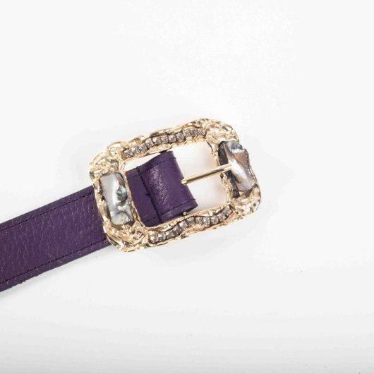 SHELL STRASS DETAILED BELT IN PURPLE