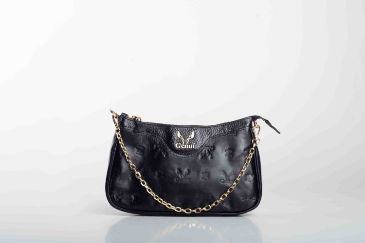 LEATHER SHOULDER BAG WITH CHAIN IN BLACK (LOGO)