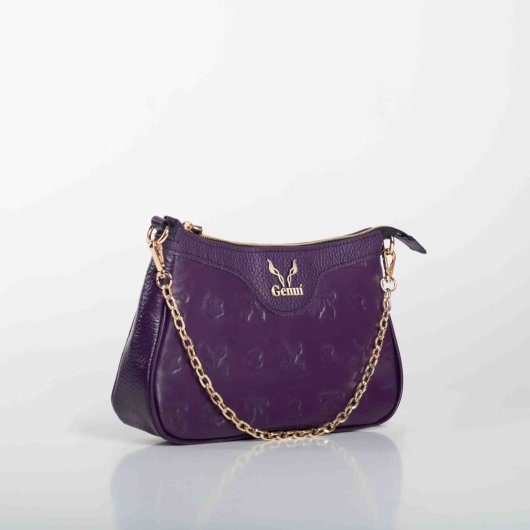 LEATHER SHOULDER BAG WITH CHAIN IN PURPLE