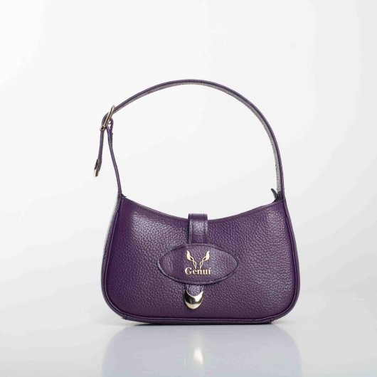 LEATHER SHOULDER BAG IN PURPLE