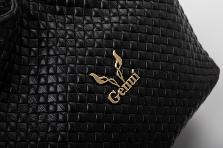 BAMBOO HANDLE LEATHER BAG IN BLACK