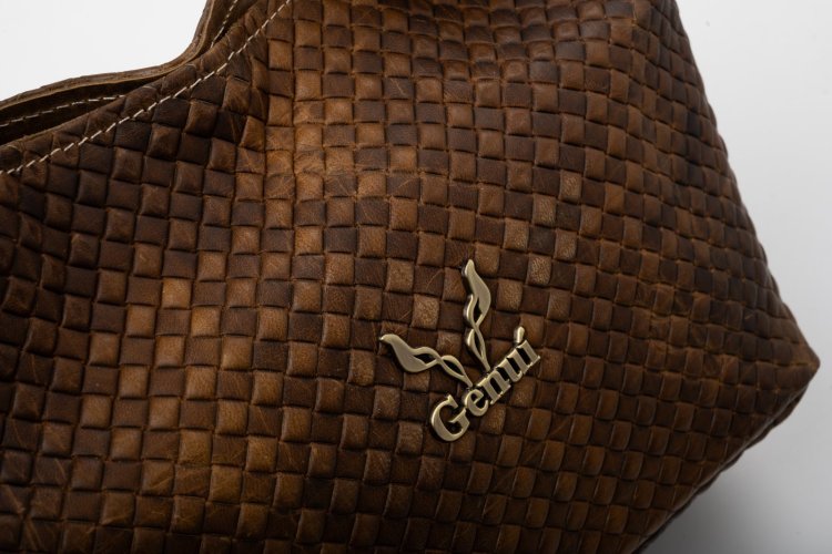 BAMBOO HANDLE LEATHER BAG IN OLIVE GREEN